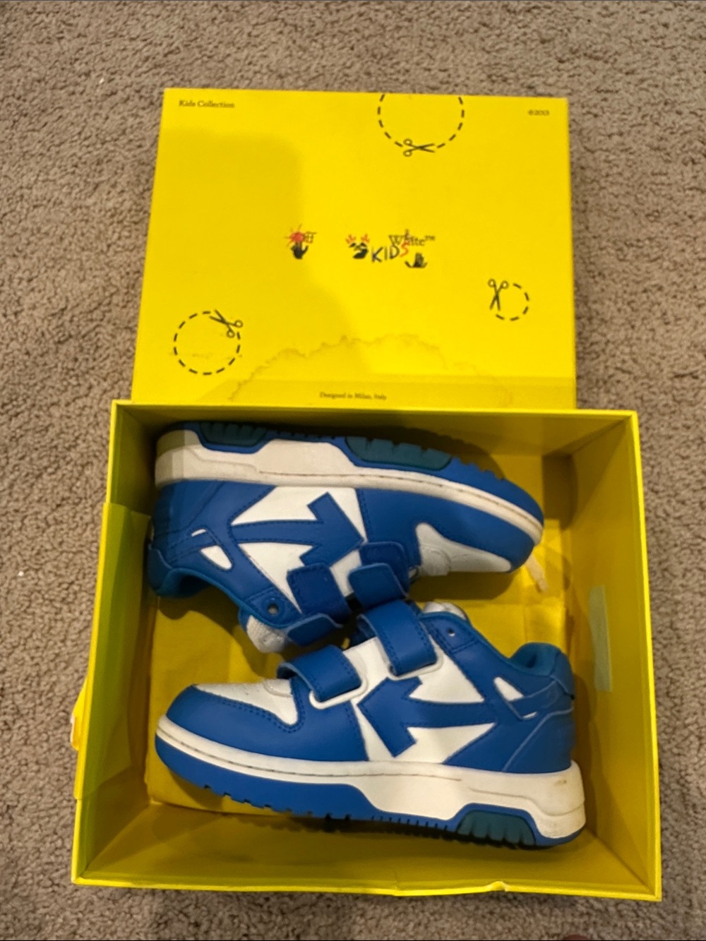 Off-White Kids Blue and White Velcro Sneakers